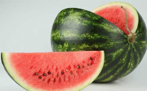 腿抖吃瓜,揭秘娱乐圈的“抖腿”现象